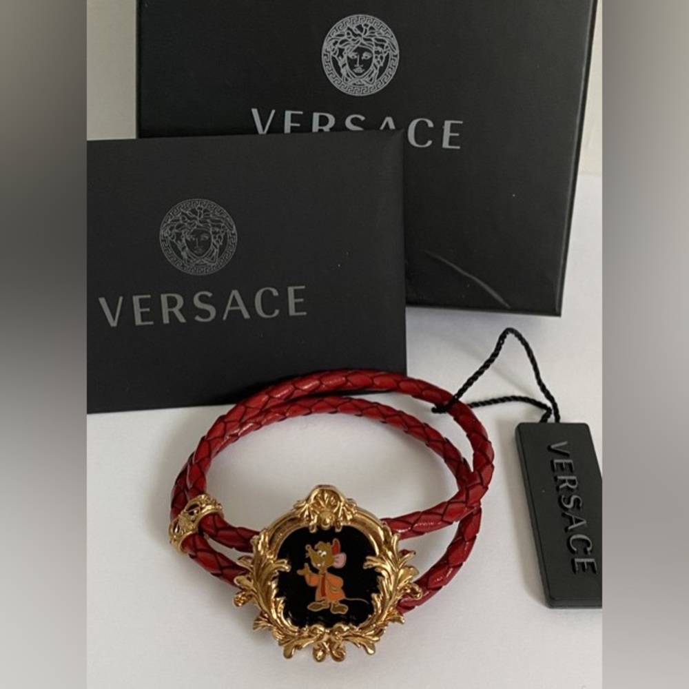 Gold plated Disney Cinderella bracelet